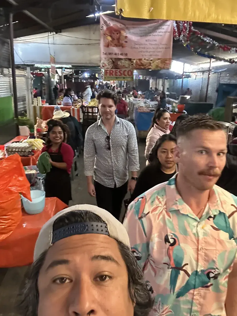 Estudiantes aprendiendo español y explorando la cultura en Oaxaca, México