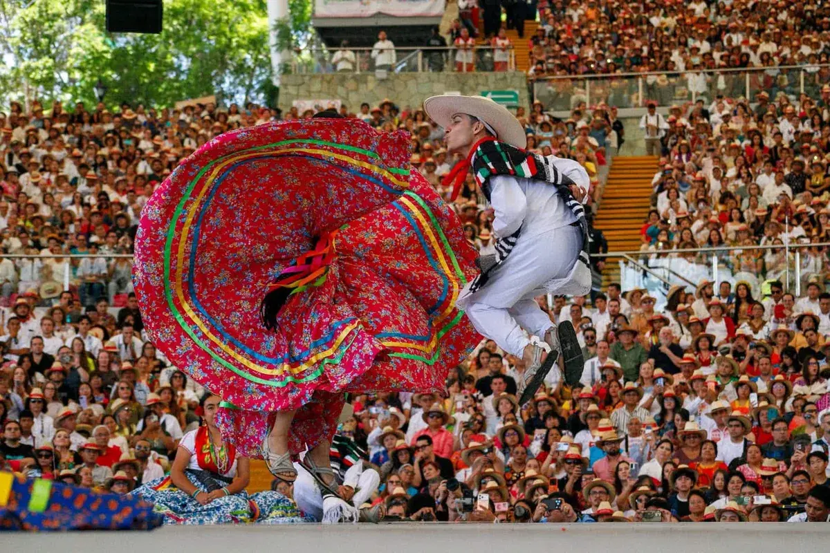 Estudiantes aprendiendo español y explorando la cultura en Oaxaca, México